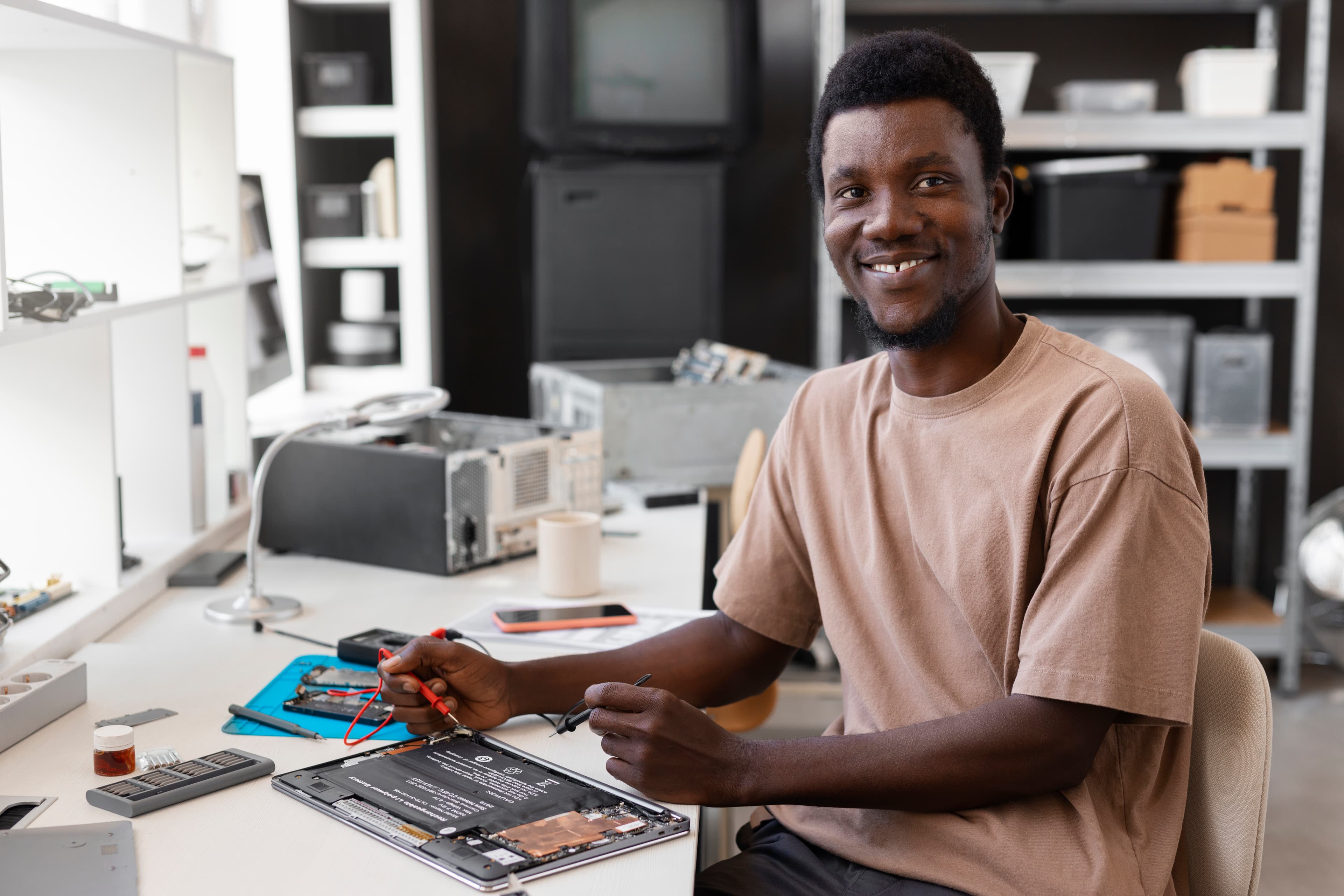 A verified RepairNear technician at work